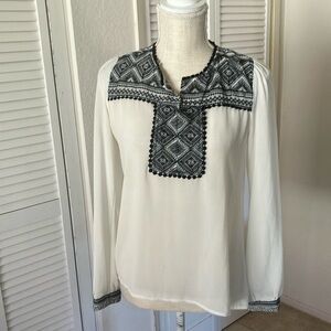 Monteau Ivory tunic length boho top black embroidery size M excellent condition‎